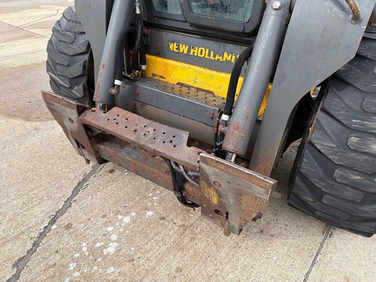 2018-new-holland-l234-image-13