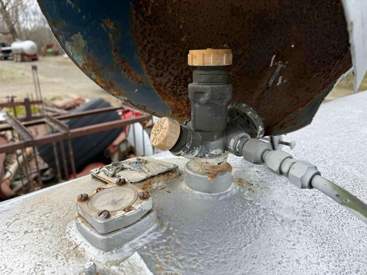 propane-tank-1000-gal-image-5