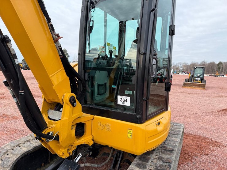 caterpillar-305e2-cr-image-22