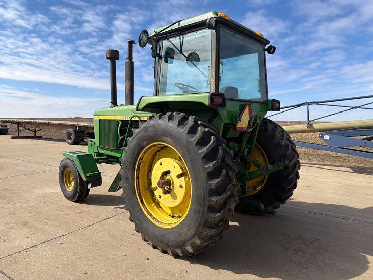 john-deere-4430-image-6