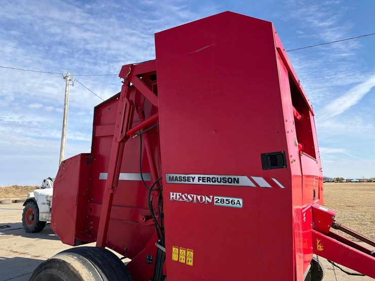 massey-ferguson-2856a-image-17