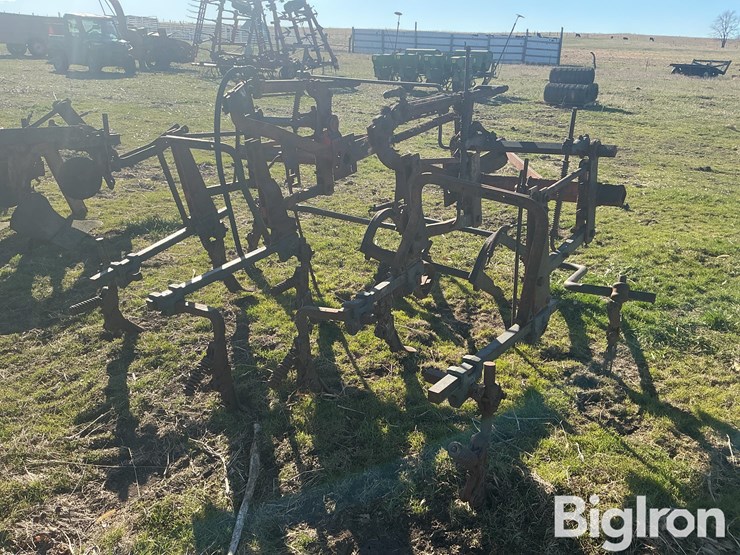 34-261-front-mount-field-cultivator-image-5