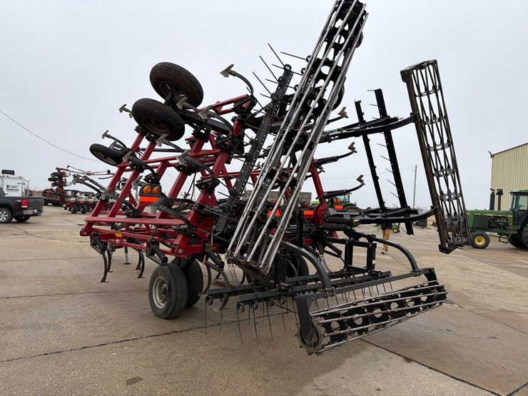 2011-case-ih-200-image-5