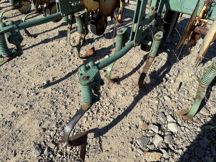 john-deere-31-image-25