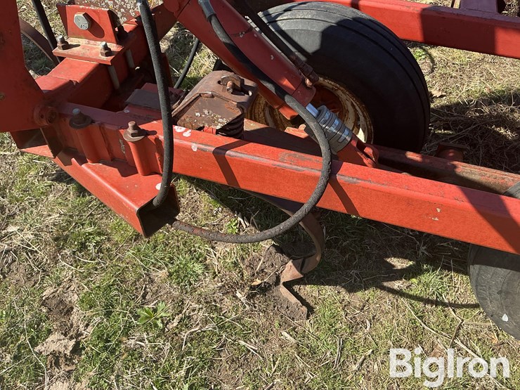 hesston-2210-image-19