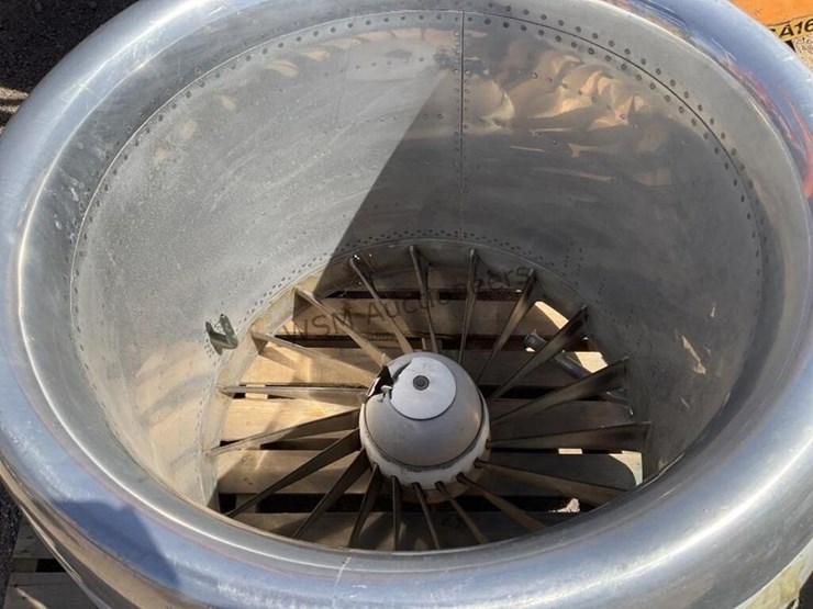 jet-engine-on-rolling-skid-image-11