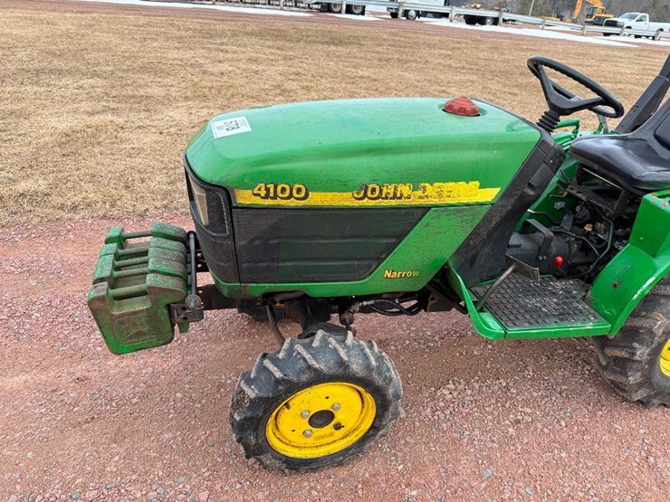 john-deere-4100-image-11