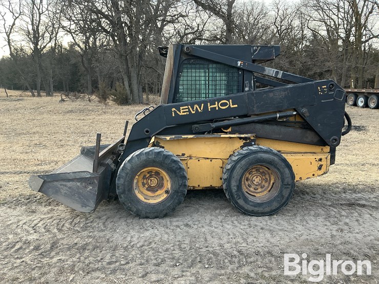 new-holland-lx885-image-8