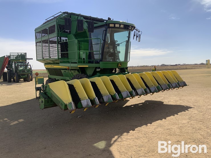 2004-john-deere-7460-image-3