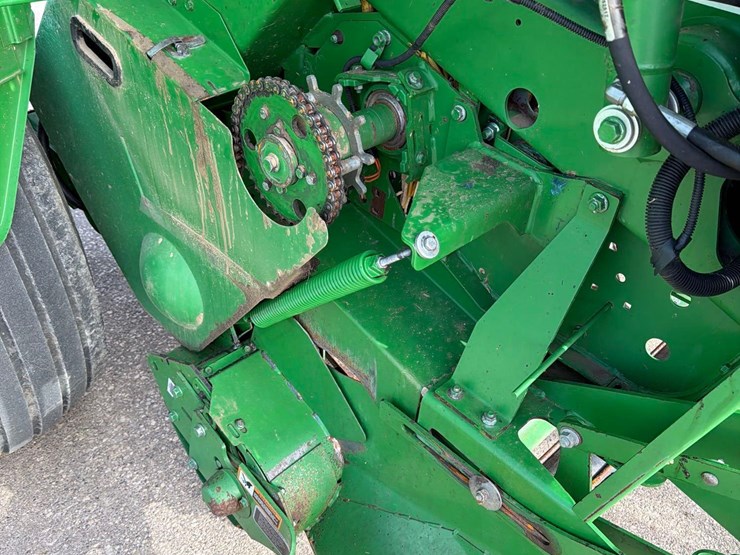 john-deere-568-image-23