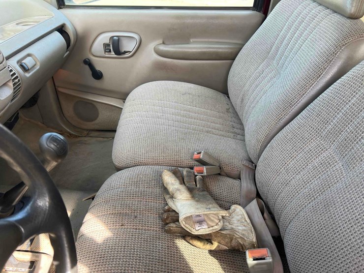 1996-chevrolet-2500-image-18