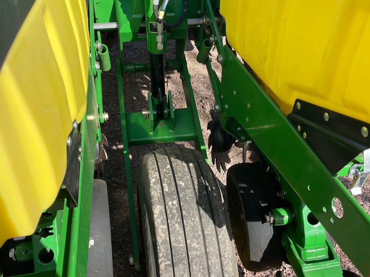 2012-john-deere-1760-image-38
