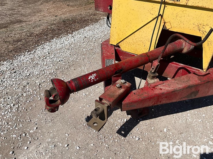 new-holland-355-image-9