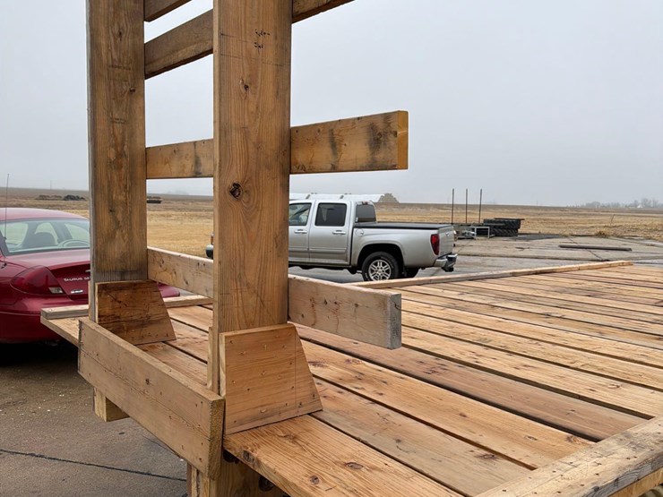 9-1/2ft-x-20-1/2ft-wood-flatbed-image-19