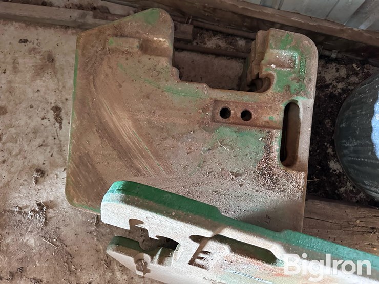 john-deere-8-image-4