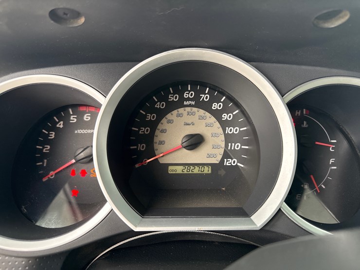 2006-toyota-tacoma-image-44