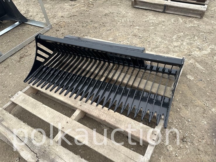 skid-steer-sliding-loader-sieve-shovel-image-1