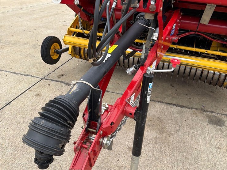 2018-new-holland-roll-belt-560-image-16