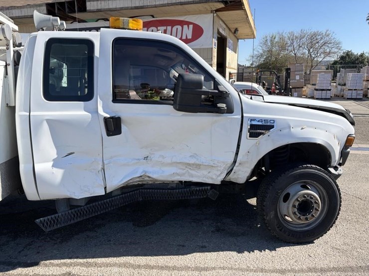 2010-ford-f450-image-5