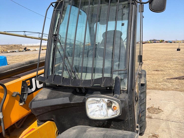 2012-jcb-535-95-image-21