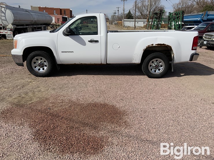 2011-gmc-sierra-1500-image-8