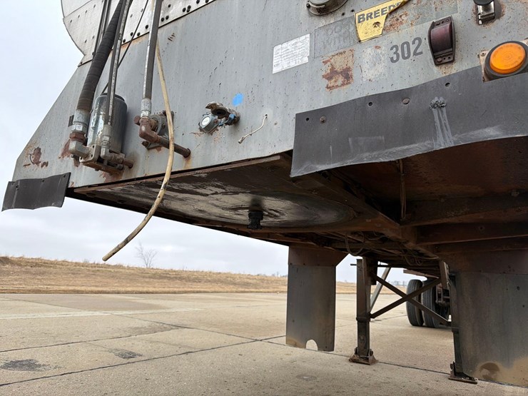 1999-bulkliner-36ft-semi-feed-trailer-image-11