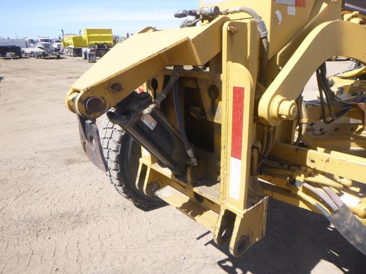 caterpillar-143h-image-9