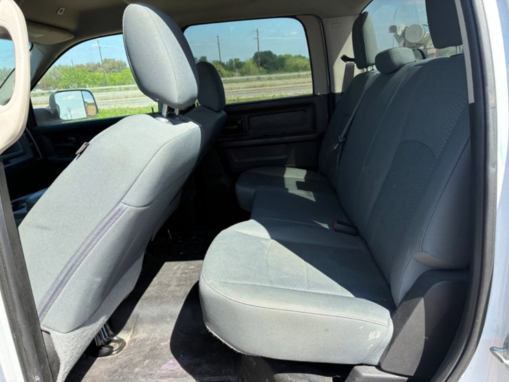 2018-dodge-2500-image-7