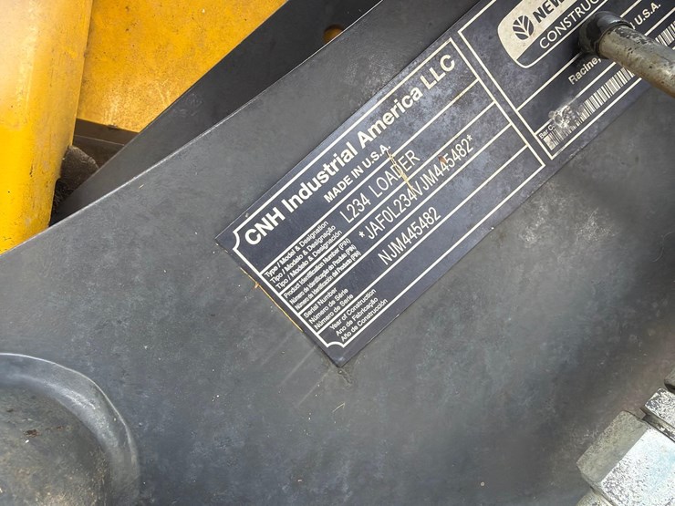 2018-new-holland-l234-image-22