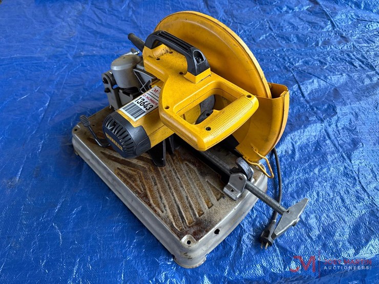 dewalt-chop-saw-image-1