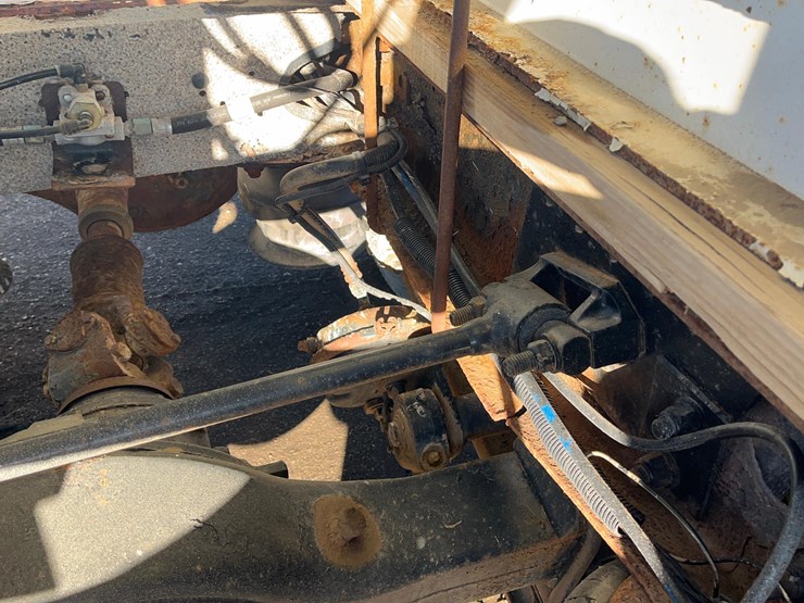 2004-caterpillar-c12-image-53