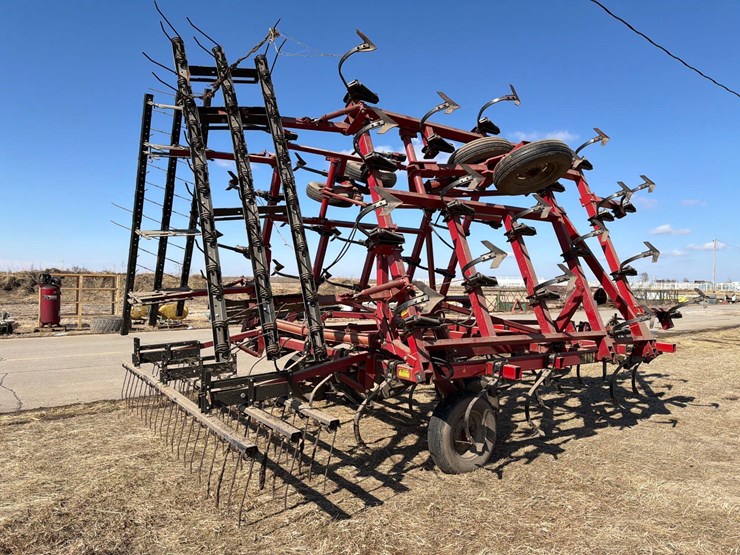 case-ih-4800-image-4