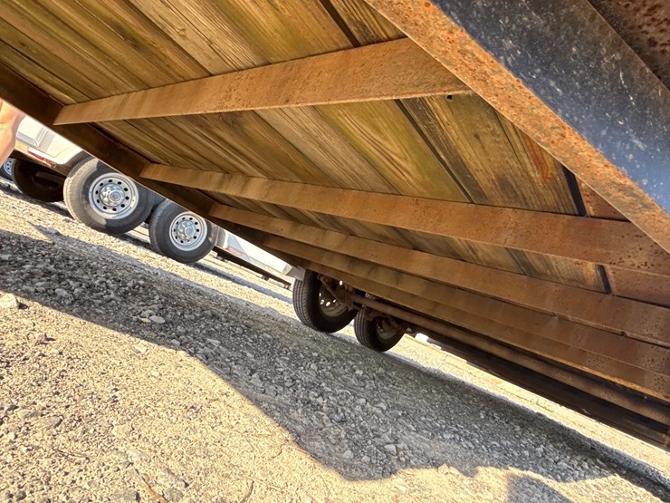 big-tex-car-hauler-image-15