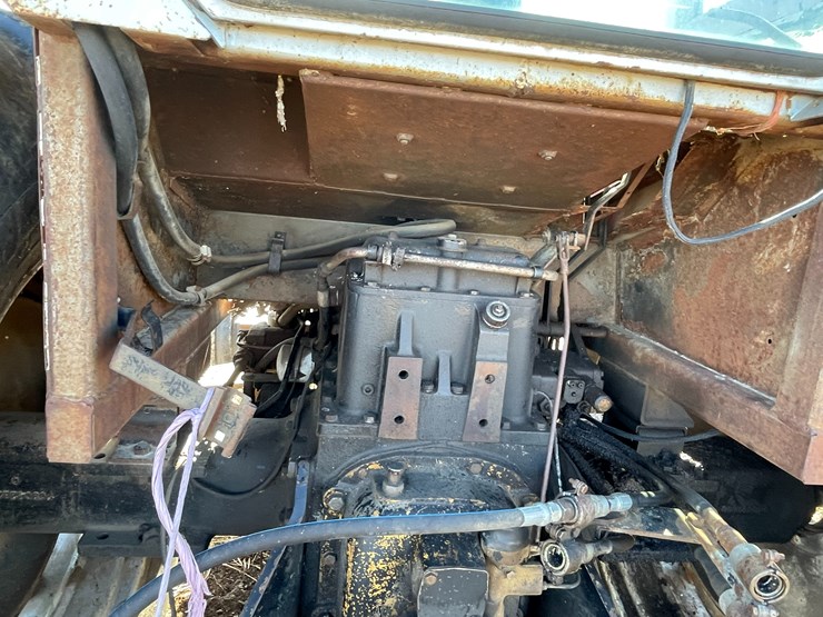 #2009-•-white-105-tractor-(melrose,-wi)-image-21