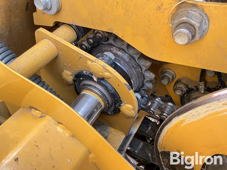 2023-vermeer-605n-cornstalk-special-image-19