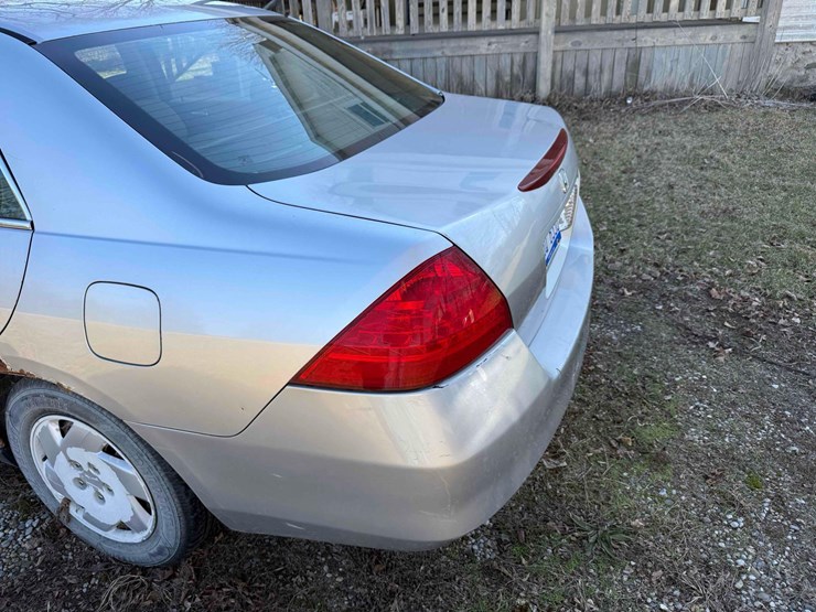 2007-honda-accord-image-12