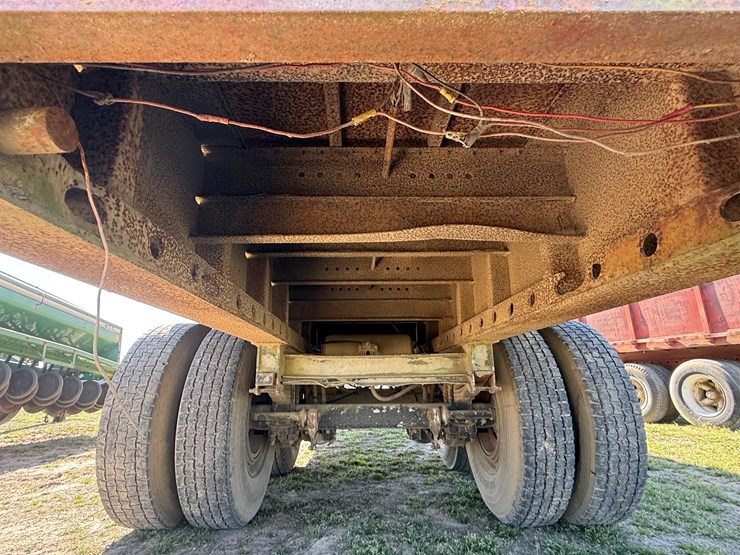 1965-trailmobile-trailer-image-13