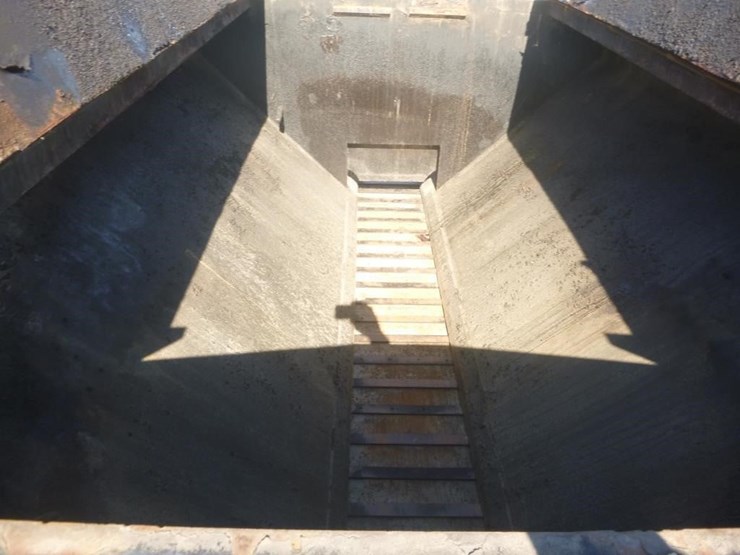 2013-ford-f650-image-11