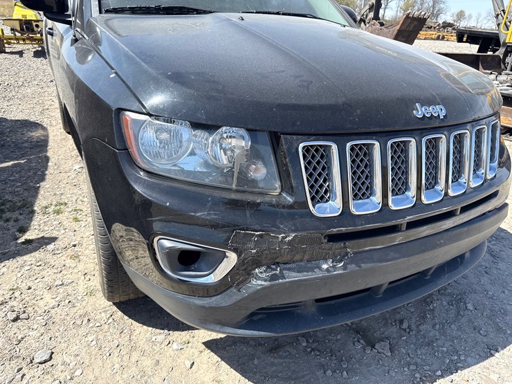 2016-jeep-compass-image-11