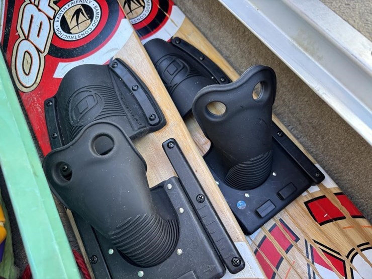 2000-unknown-trailer-image-31