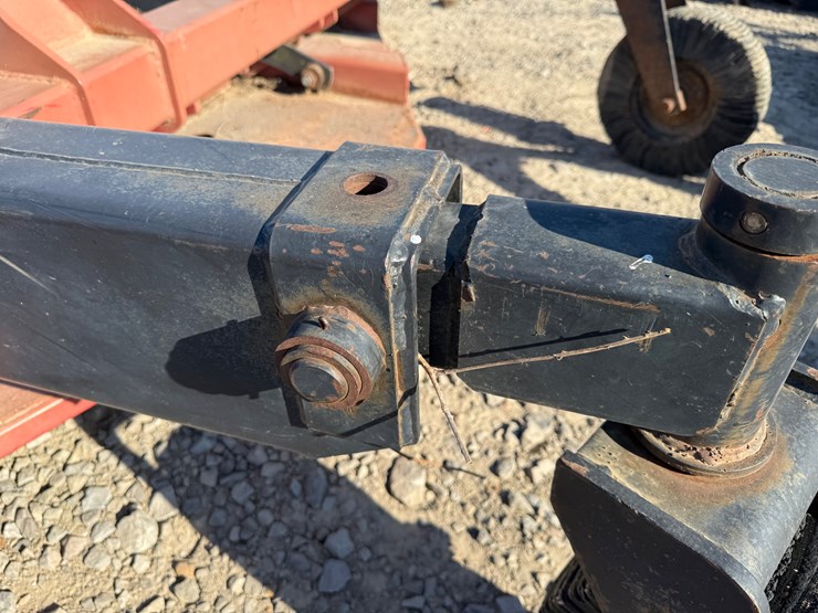 bush-hog-4214-image-8