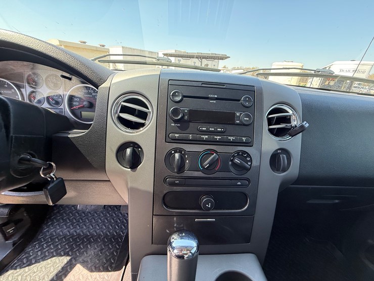 2005-ford-f150-image-36