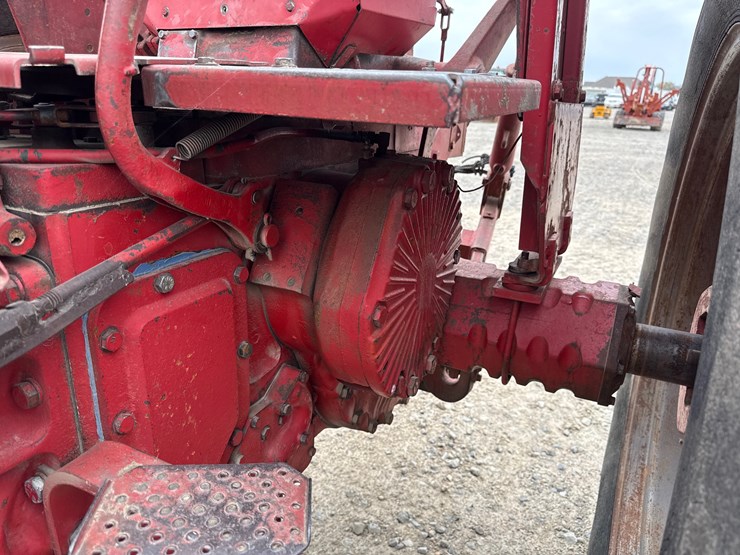 international-1400-image-40