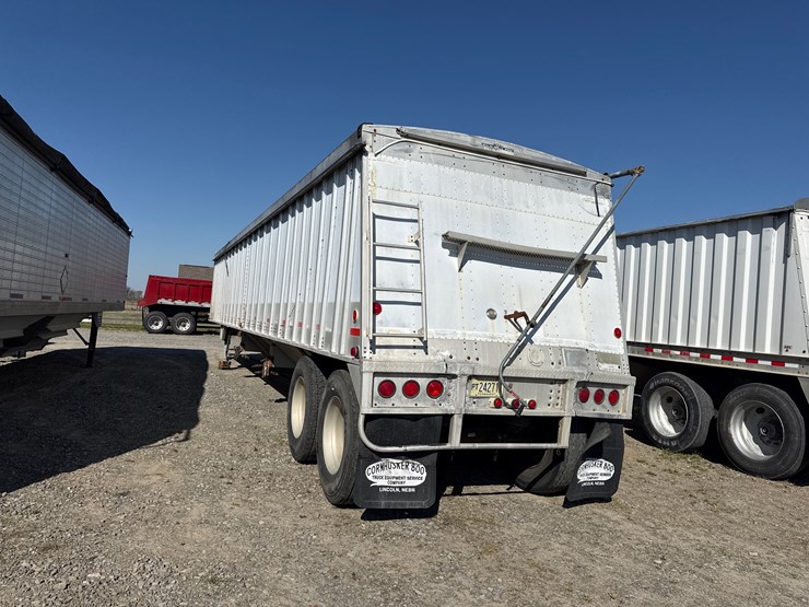 1995-cornhusker-hopper-bottom-image-4