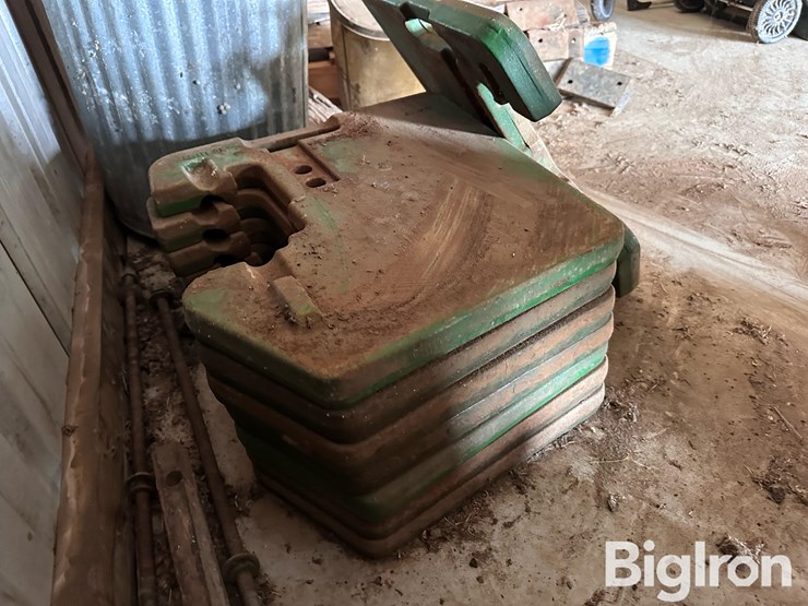 john-deere-8-image-3