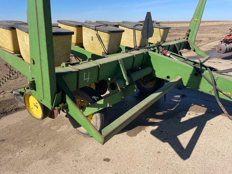 john-deere-7000-image-7