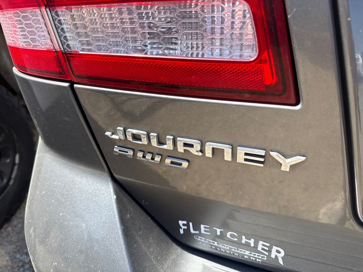 2012-dodge-journey-image-7