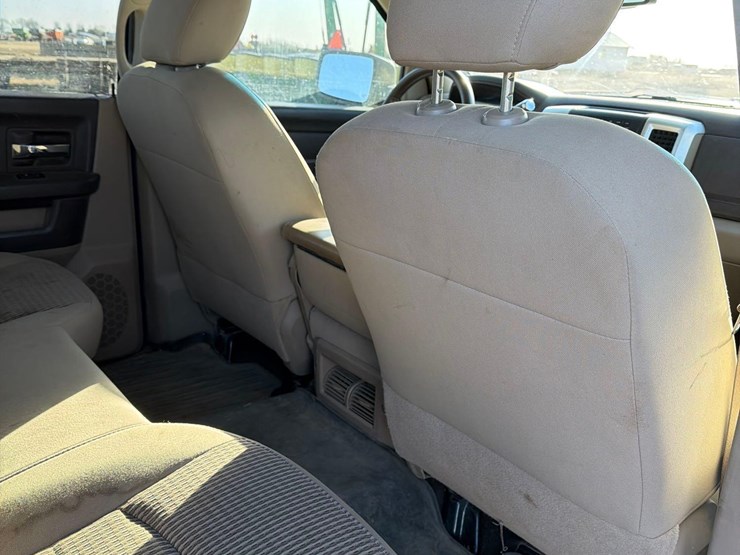 2011-dodge-ram-2500-image-29