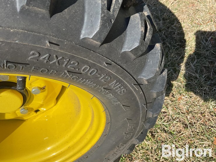 john-deere-x580-image-13