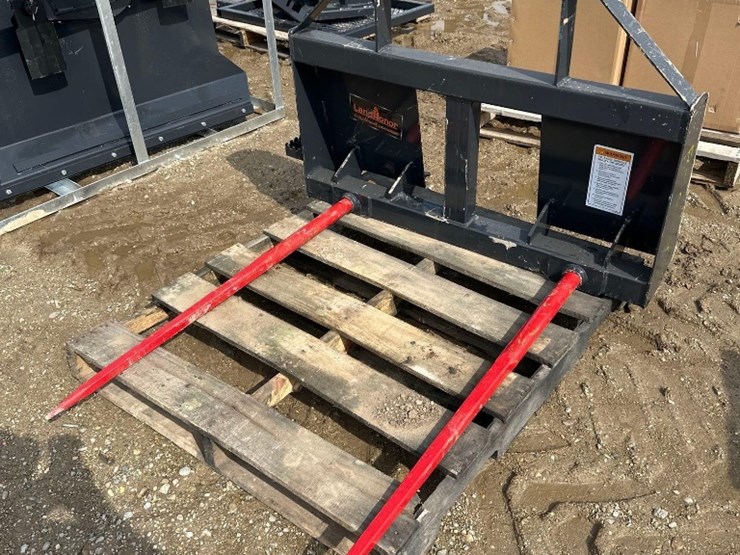 skidsteer-2-prong-bale-spear-image-1